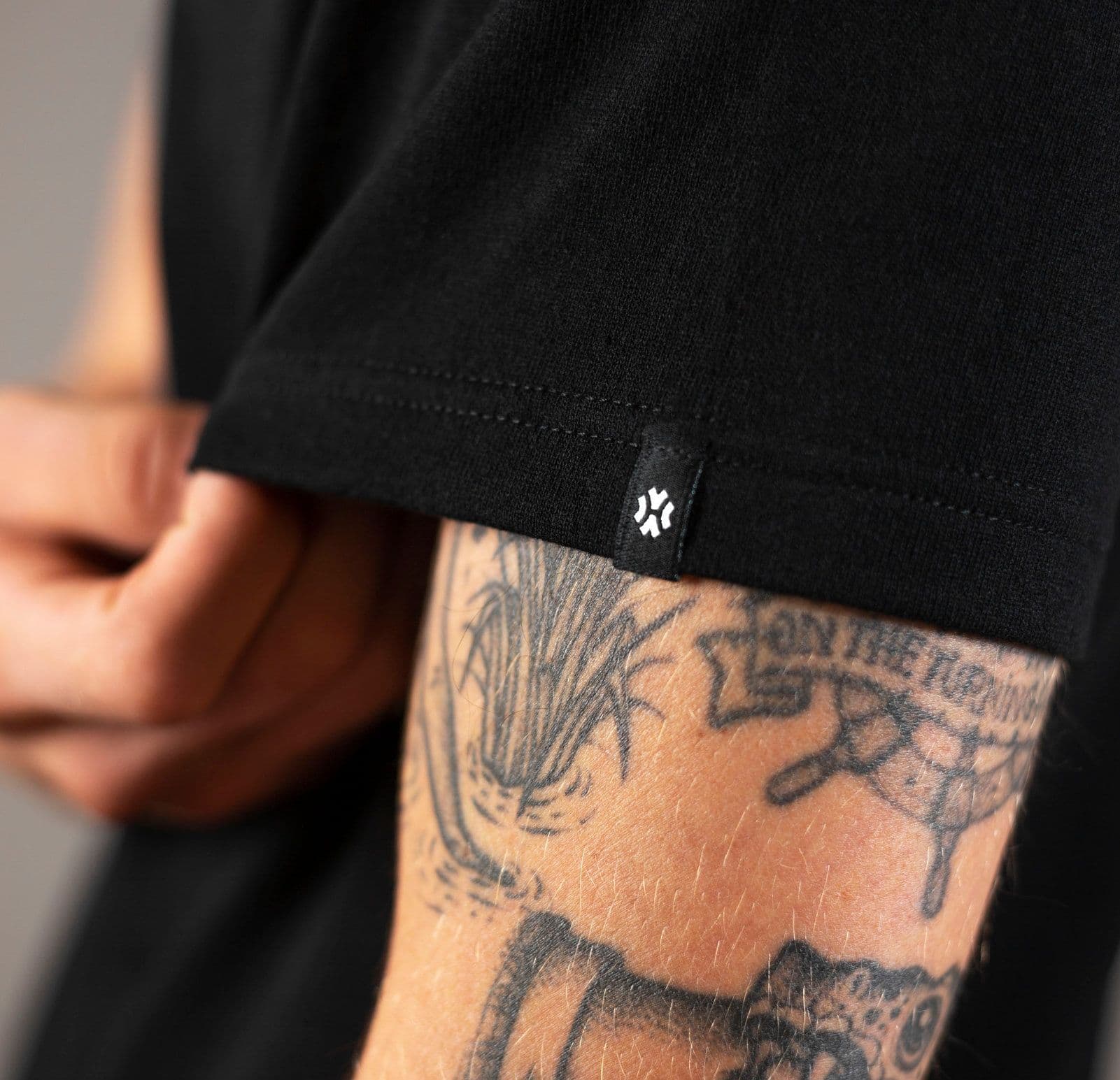 Hextra Skateboarding - Identité Visuelle